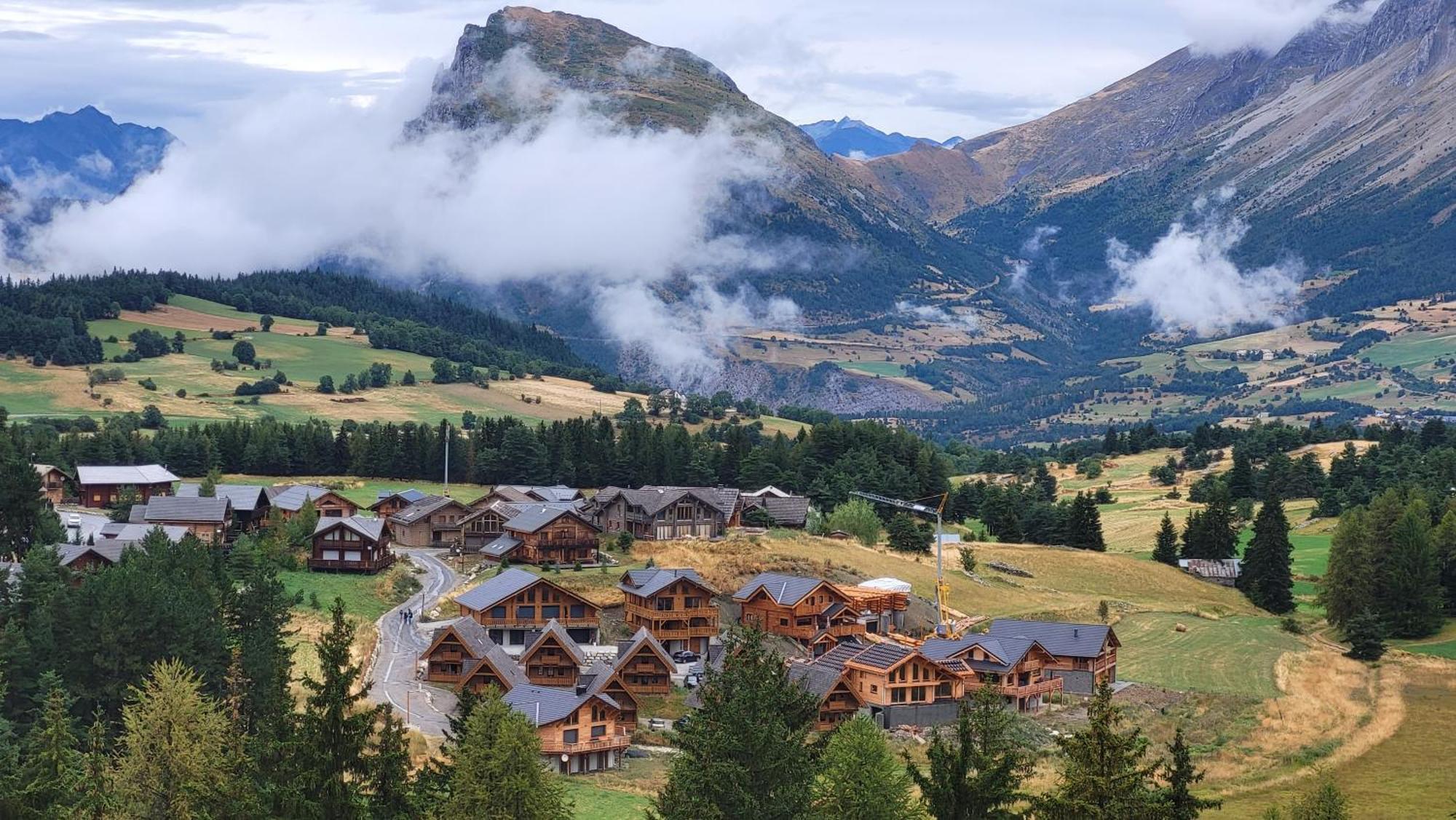 Appartement 4 A 6 Personnes - Chalets D'Aurouze - La Joue Du Loup Saint-Étienne-en-Dévoluy Eksteriør billede