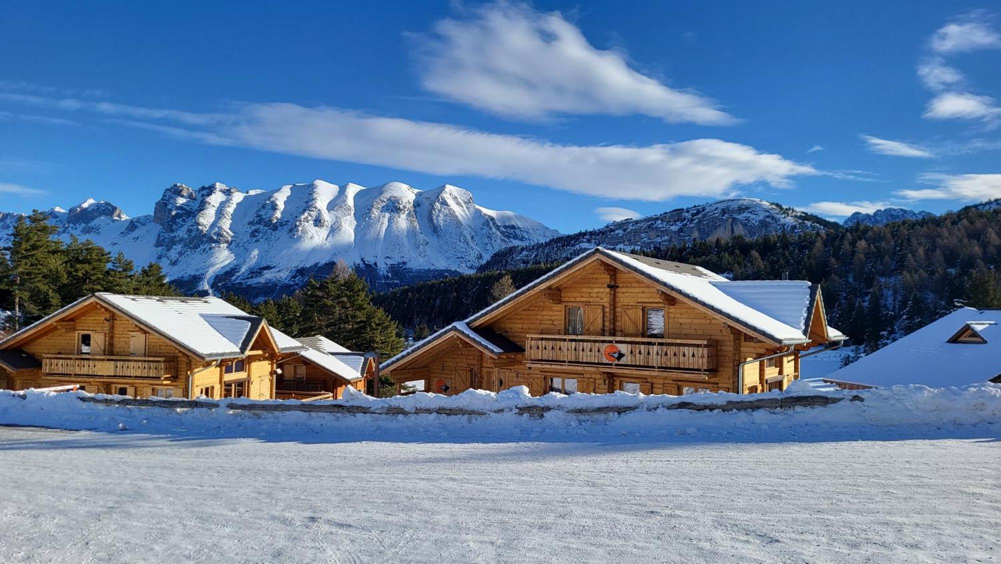 Appartement 4 A 6 Personnes - Chalets D'Aurouze - La Joue Du Loup Saint-Étienne-en-Dévoluy Eksteriør billede
