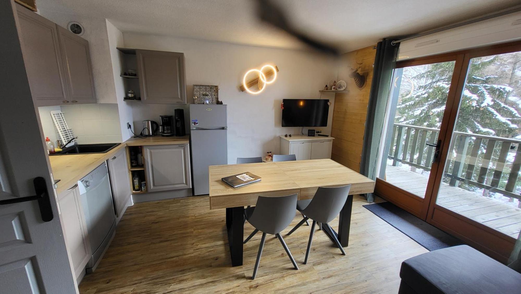 Appartement 4 A 6 Personnes - Chalets D'Aurouze - La Joue Du Loup Saint-Étienne-en-Dévoluy Eksteriør billede
